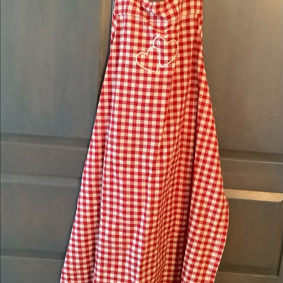 3 Aprons For $20 - Picture 6 of 7